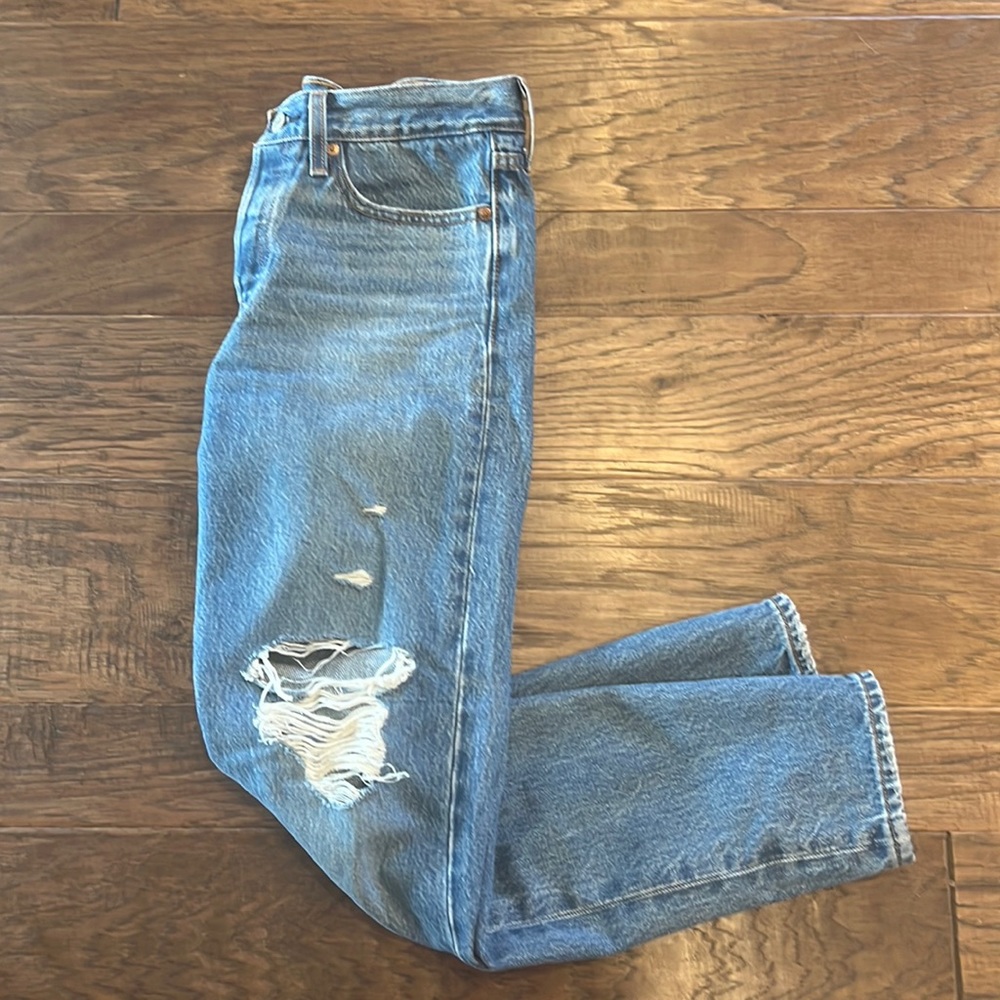 Levi’s Wedgie